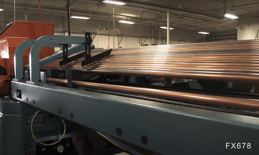 金价创新高银价飙升至14年高点，花旗预测铜和铝将加入涨势